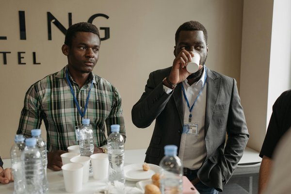 Quels sont les avantages et inconvénients de l'externalisation de certains services ?